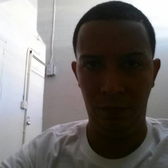Poshmark profile picture for @wiliam